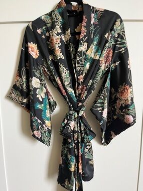 Dress Forum Black Floral Satin Wrap Robe  S